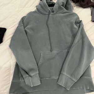 Oversized TNA Sweater